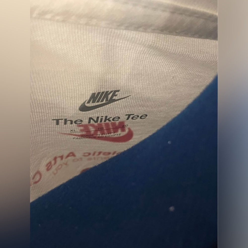 Nike Men’s Art of Sport Graphic Short Sleeve T-Shirt - Picture 6 of 6